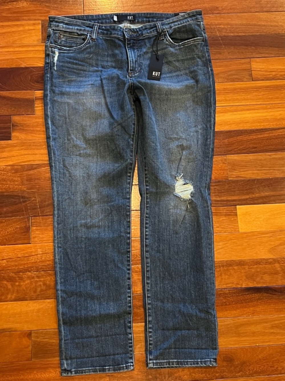 Kut from the Kloth Catherine Boyfriend Distressed Jeans Size 16